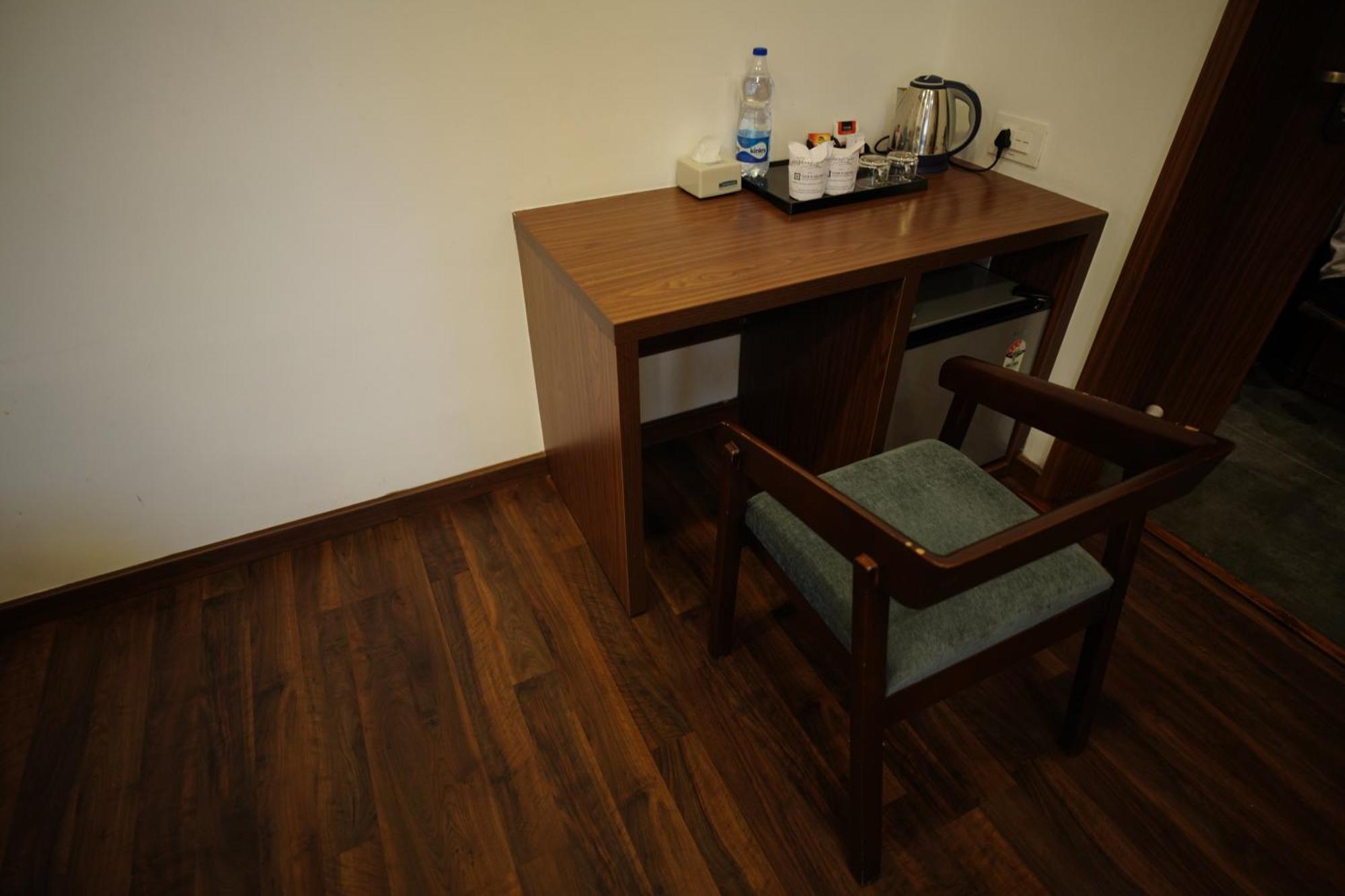 Four N Square Residency Hotel Палакад Екстериор снимка