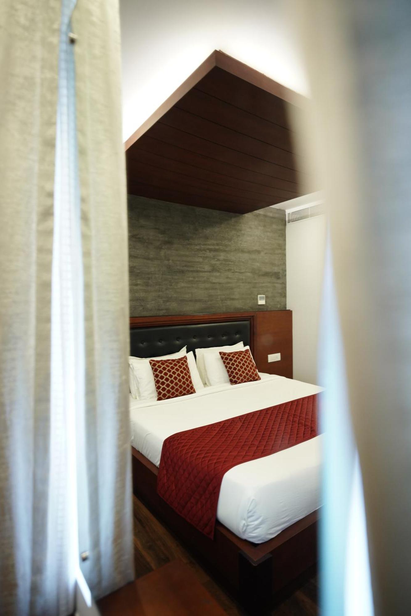 Four N Square Residency Hotel Палакад Екстериор снимка