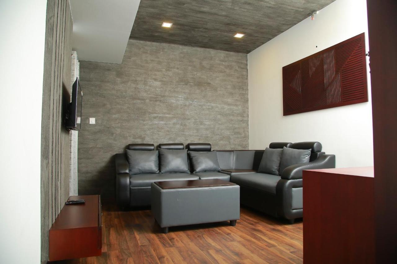 Four N Square Residency Hotel Палакад Екстериор снимка